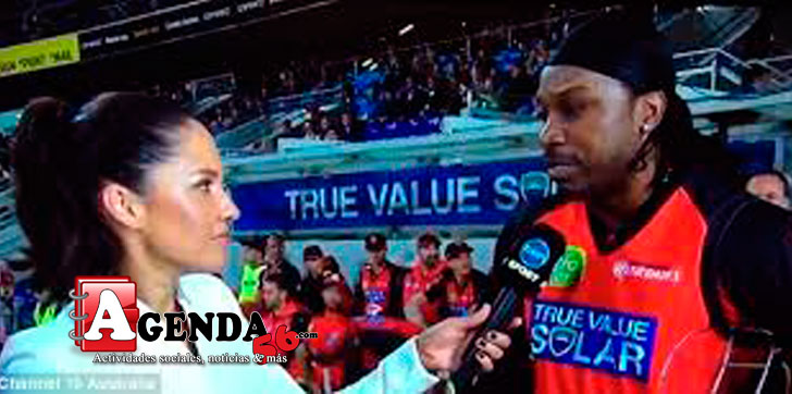 Jugador-Coquetea-Reportera