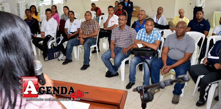 Reunion-Educacion-Fisica