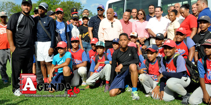 Entrega-Autobus-Ercilia-Pepin