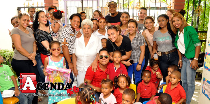 Estudiantes-comunicacion-social-uasd