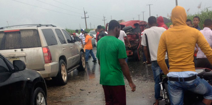 camion-rica-volcado1