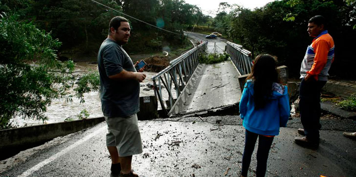 huracan-costa-rica
