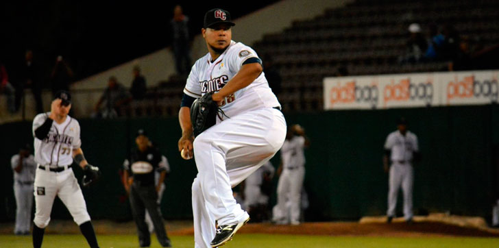 Willy-Peralta-Gigantes