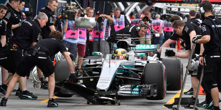 Lewis-Hamilton-vehiculo