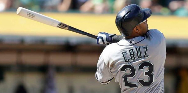 Nelson-Cruz-impulsa-5-y-Gallardo-saca-primera-victoria