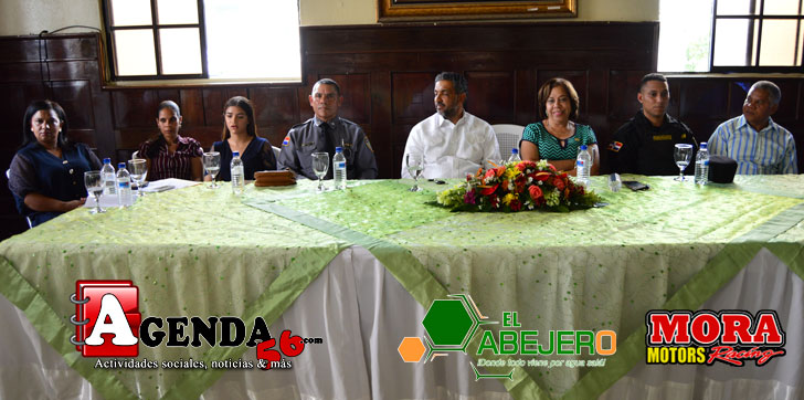 Movil-encuentro-juntas-de-vecinosMovil-encuentro-juntas-de-vecinos