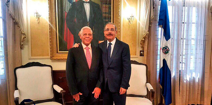 Danilo-reunido-con-gobernador