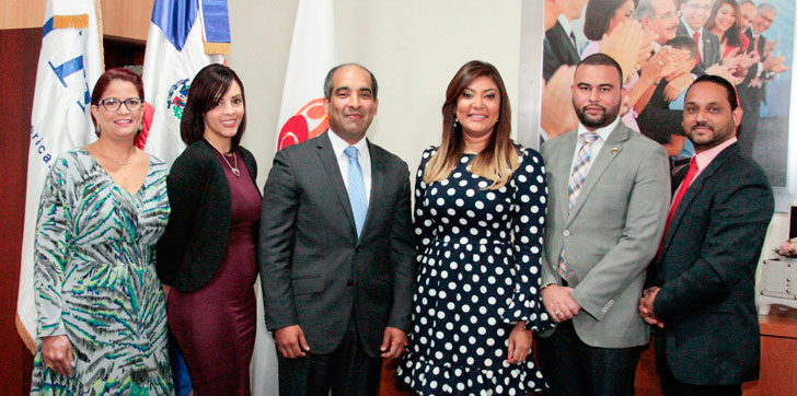 ITLA-en-Ministerio-de-la-Juventud1