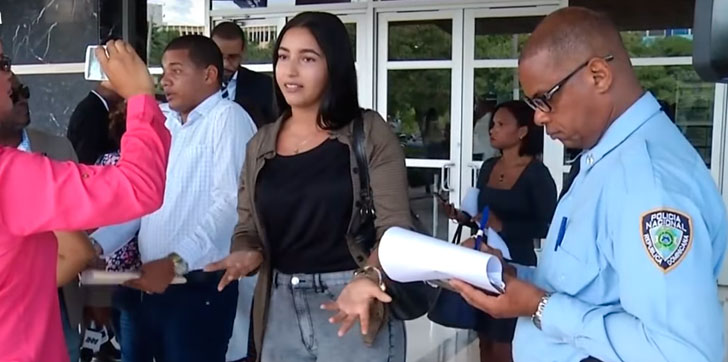 Acusa-fiscal-de-acoso