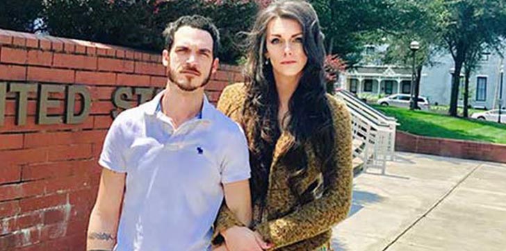 hombre-y-su-pareja-demanda-amazon