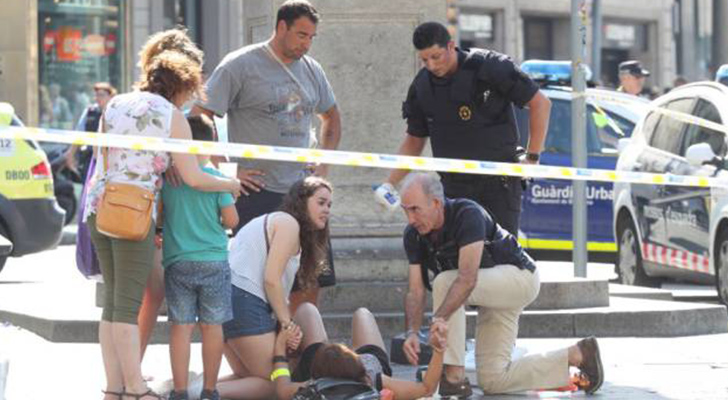 una-furgoneta-atropella-a-varias-persona