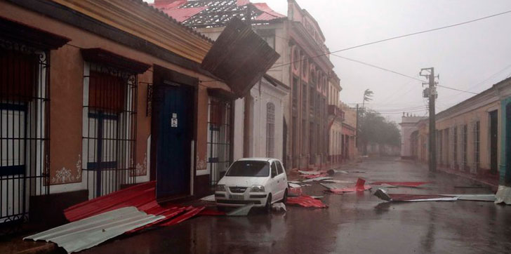 huracan-irma-disminuye-a-categoria-3