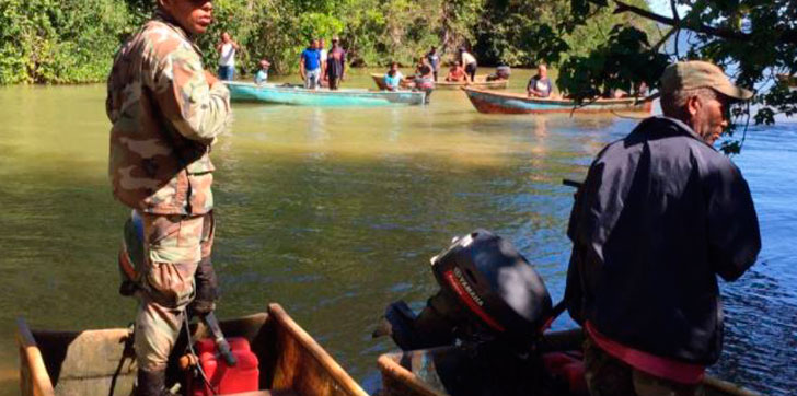 pescadores-armados-amenazan