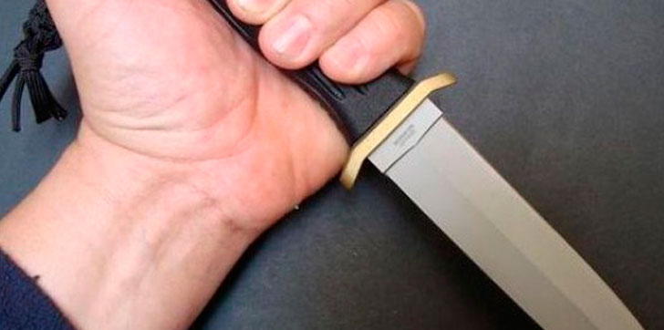 Acusan-medico-de-agredir-con-cuchillo