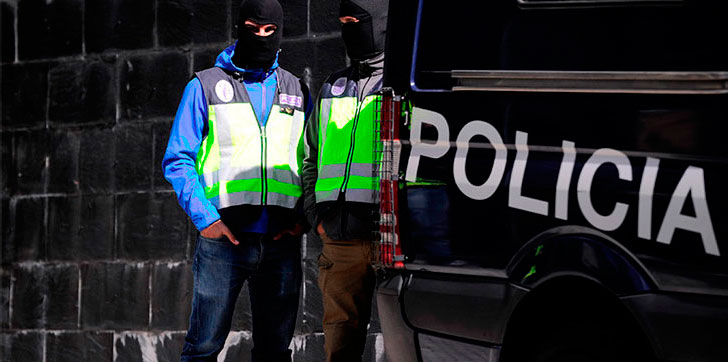 detienen-una-docena-de-policias-de-corrupcion