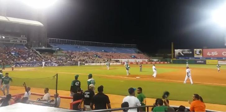 estrellas-vencen-4-carreras-1-al-licey