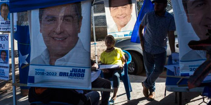 Juan-Orlando-Hernandez-campala