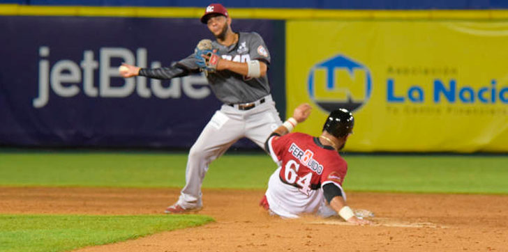 Jugada-Gigantes-Leones