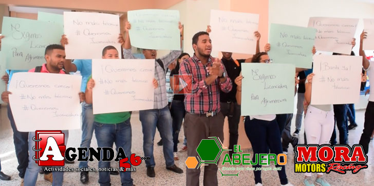 Protesta-estudiantes-agrimensura