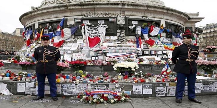 francia-rinde-homenaje-a-las-130-victimas