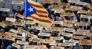 protestan-en-barcelona-pidiendo-liberacion