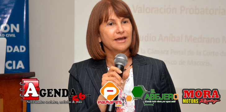 Charla-Periodismo-Forense