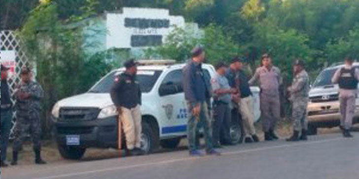 apresan-a-nueve-choferes-de-fenatrado-por-obstruir-transito-en-montecristi-(1)