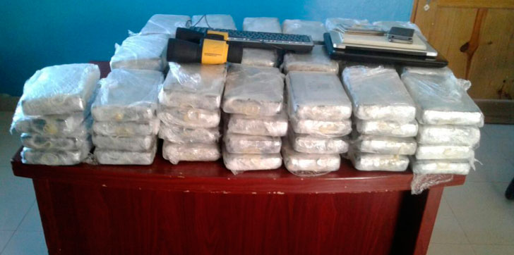 decomisan-76-paquetes-cocaina-en-pedernales