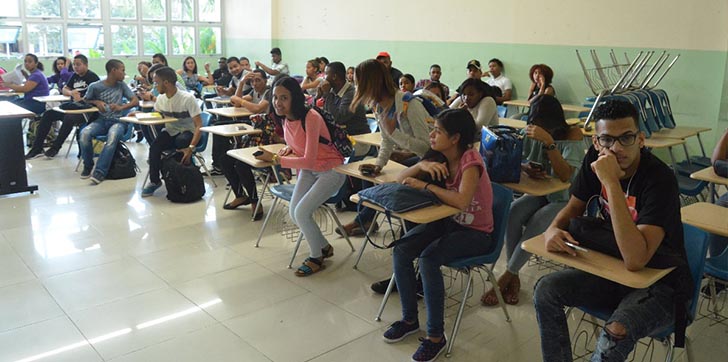 Pierde-fuerza-huelga-de-profesores-de-la-UASD