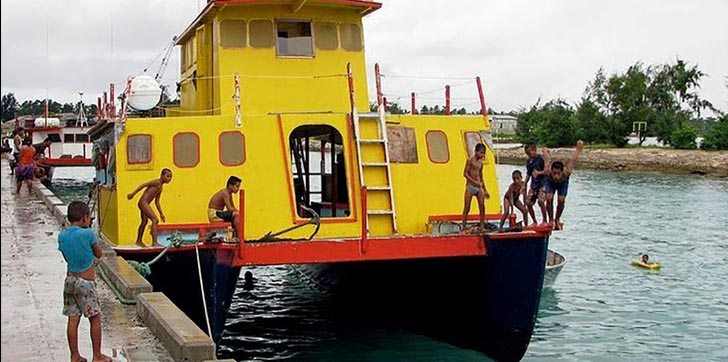 al-menos-80-personas-iban-ferri