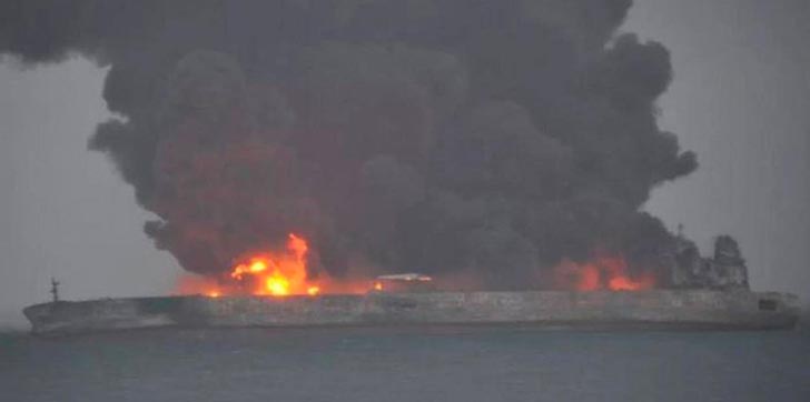 china-intenta-evitar-marea-negra