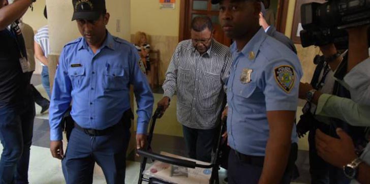 abogados-solicitan-descargo