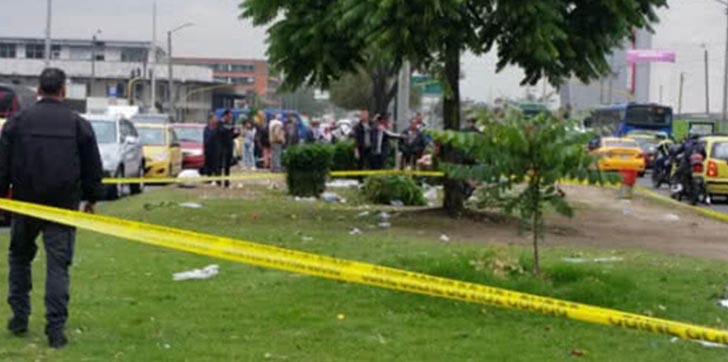 estalla-artefacto-dentro-de-un-autobus-de-transporte