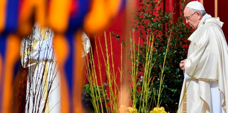 papa-francisco-denuncia-arma-quimicas