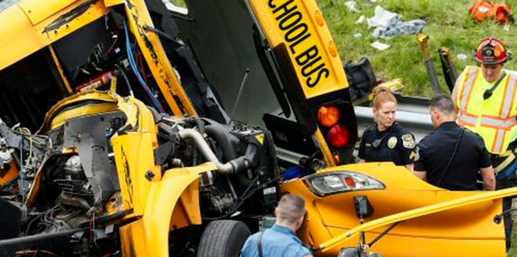 al-menos-dos-muertos-accidente-de-bus+