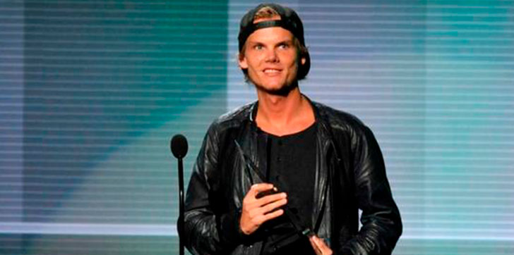 familiares-de-avicii-funeral