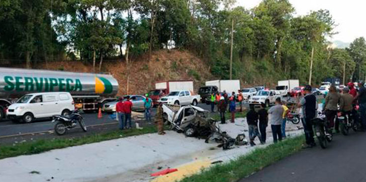 camioneta-choga-con-una-patana