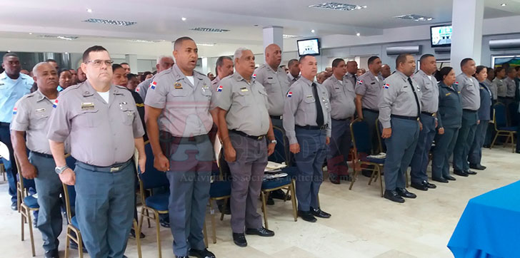 300-policias-inician-tu-peso-ideal