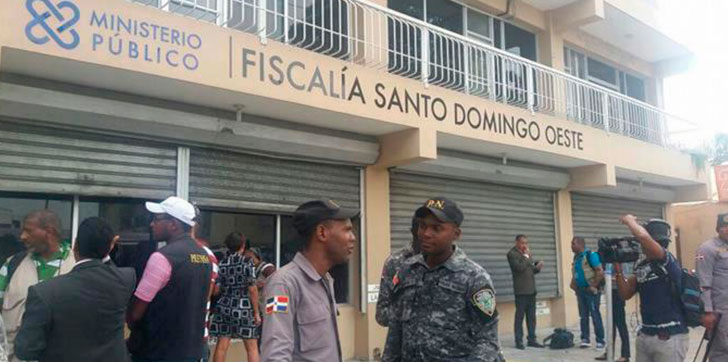 dictan-prision-4-policia