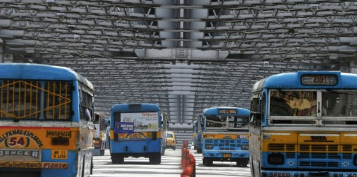 ACCIDENTE-AUTOBUS-INDIA