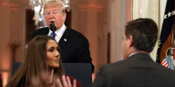 Casa-blanca-suspende-reportero