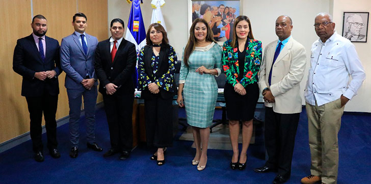 MINISTRA-DE-LA-JUVENTUD-GANA