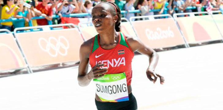 suspenden-ocho-años