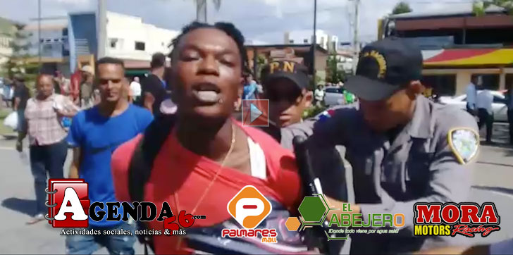 HAITIANO-APEDREO-AYUNTAMIENTO