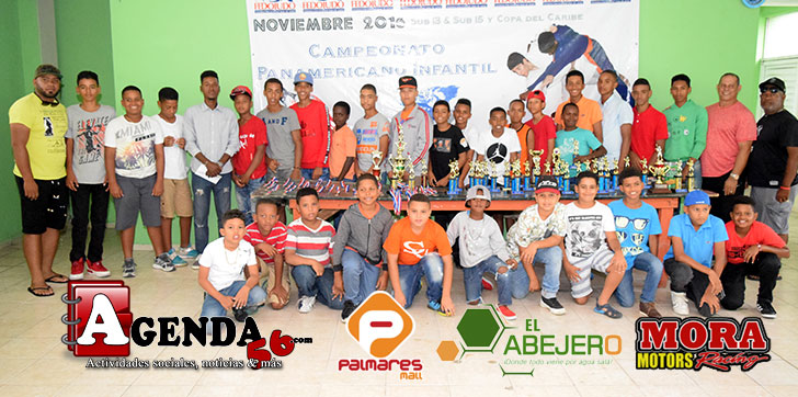 PREMIACION-LUIS-CAMACHO