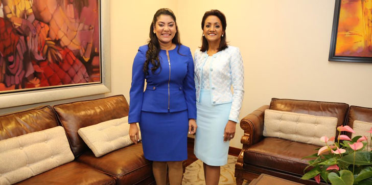 ROBIAMNY-PRIMERA-DAMA