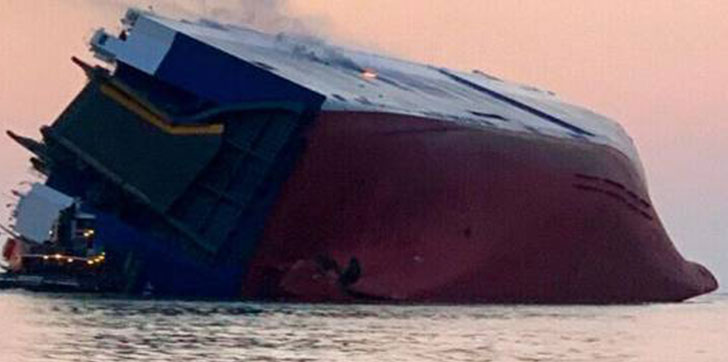 Carguero-naufraga