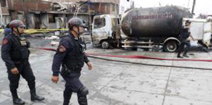 La-explosion-de-un-camion