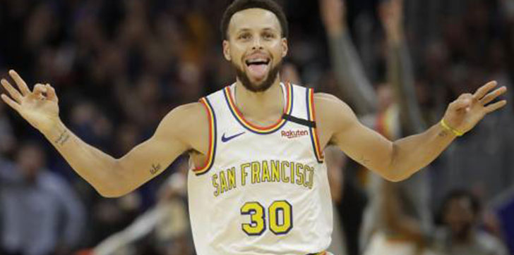 curry-vuelve-