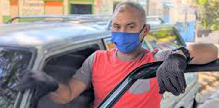 taxista-tocado-llevar